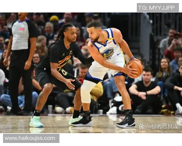 勇士与快船2016年对决回顾精彩瞬间与赛季亮点分析