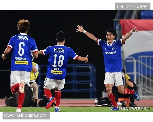 神户胜利船与川崎前锋的激烈对决展现日本足球的魅力与激情 神户胜利船与川崎前锋的激烈对决展现日本足球的魅力与激情