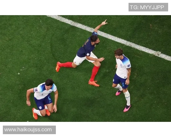 阿苏尔与罗伯斯的巅峰对决揭示了足球战术的新趋势与未来发展方向 阿苏尔与罗伯斯的巅峰对决揭示了足球战术的新趋势与未来发展方向