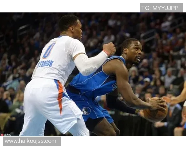 雷霆对决小牛精彩赛事回顾CCTV5直播全程解析与亮点分享